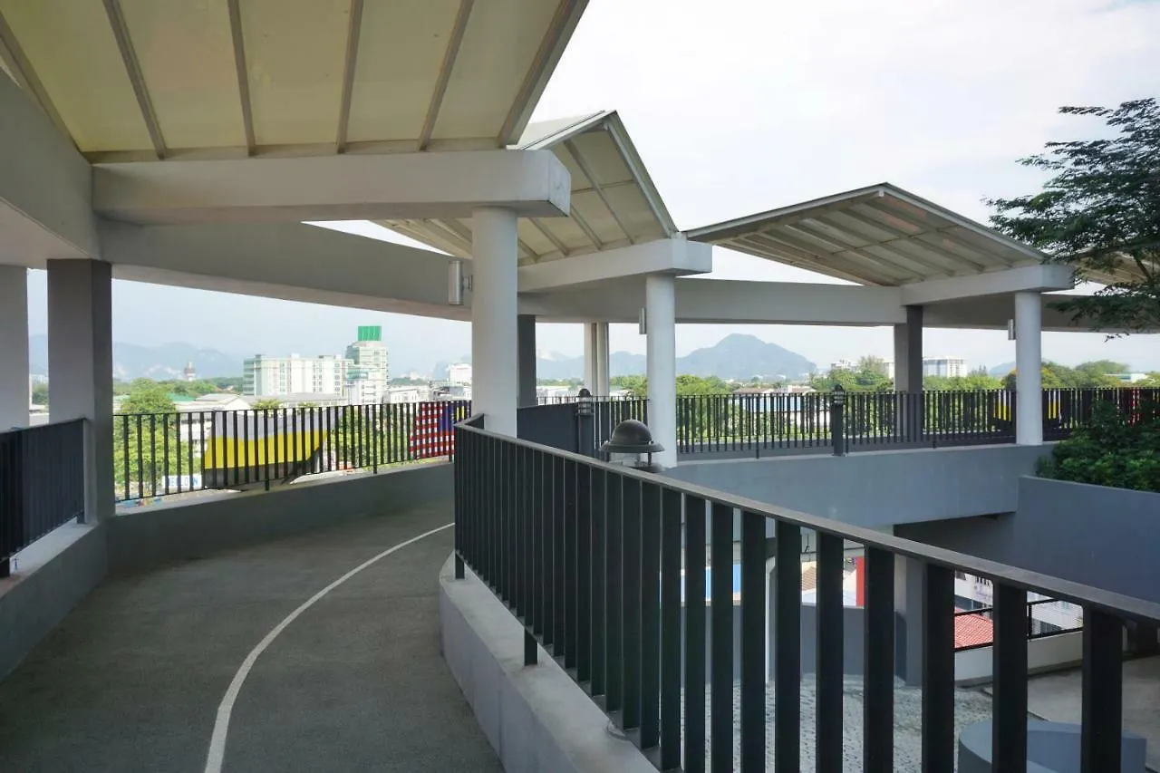 Pm Octagon Ipoh Duplex Suite Malezya